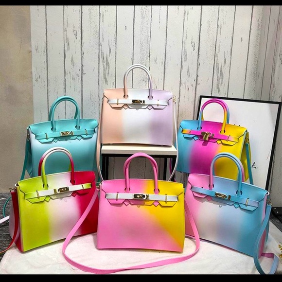 Luxury B - Picture 1 of 1